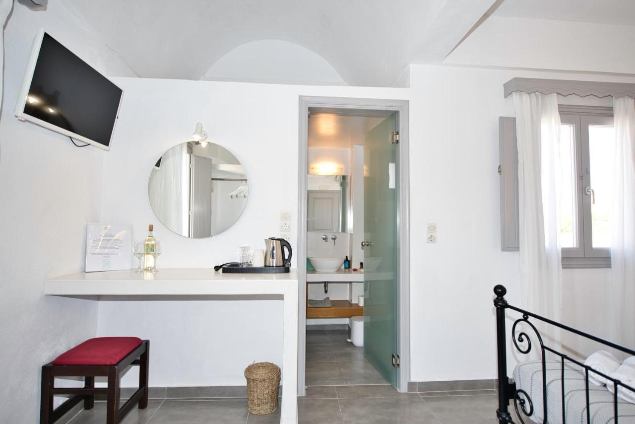 Anessis Aparthotel Fira  Exterior photo
