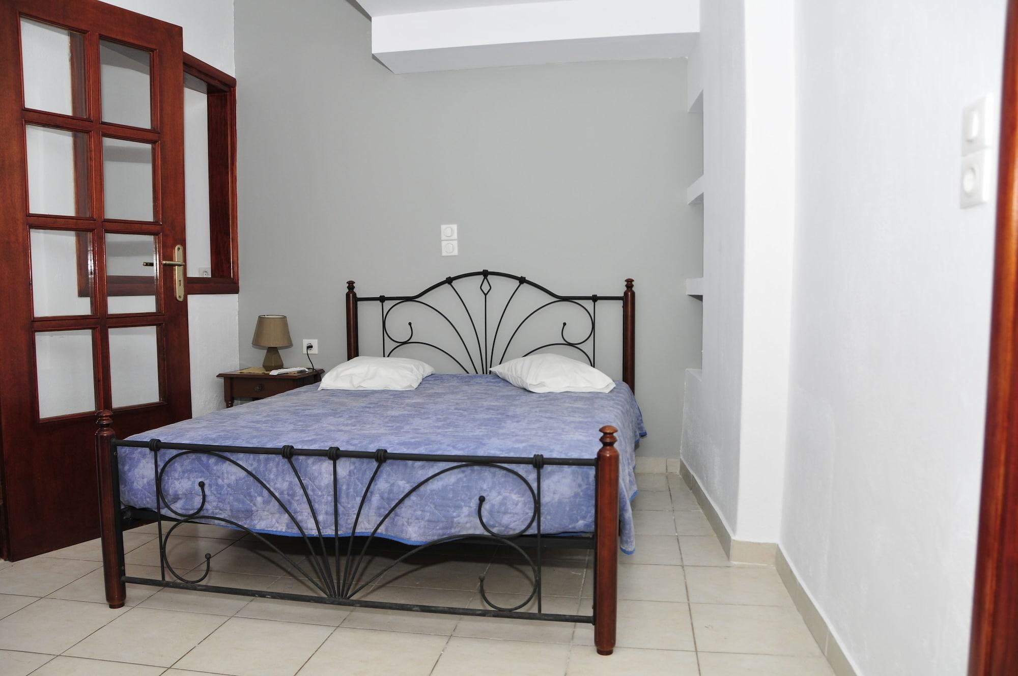 Anessis Aparthotel Fira  Exterior photo