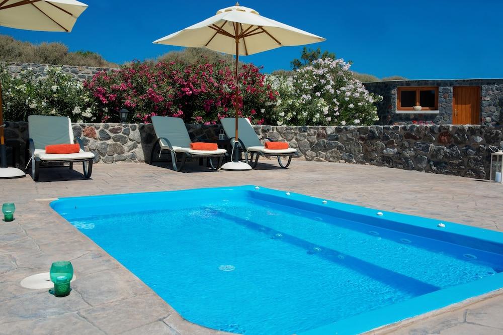 Anessis Aparthotel Fira  Exterior photo
