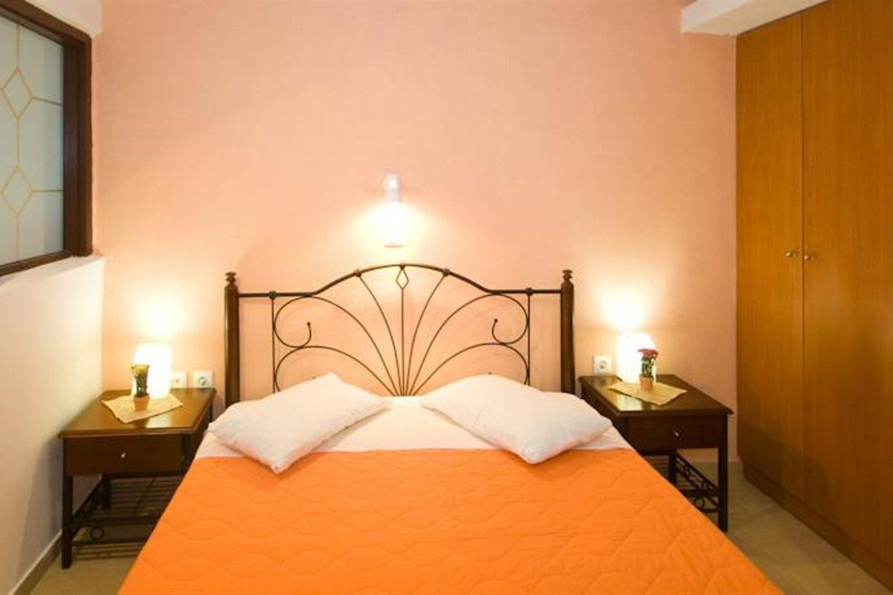 Anessis Aparthotel Fira  Exterior photo