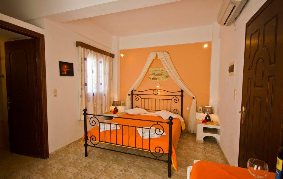 Anessis Aparthotel Fira  Exterior photo