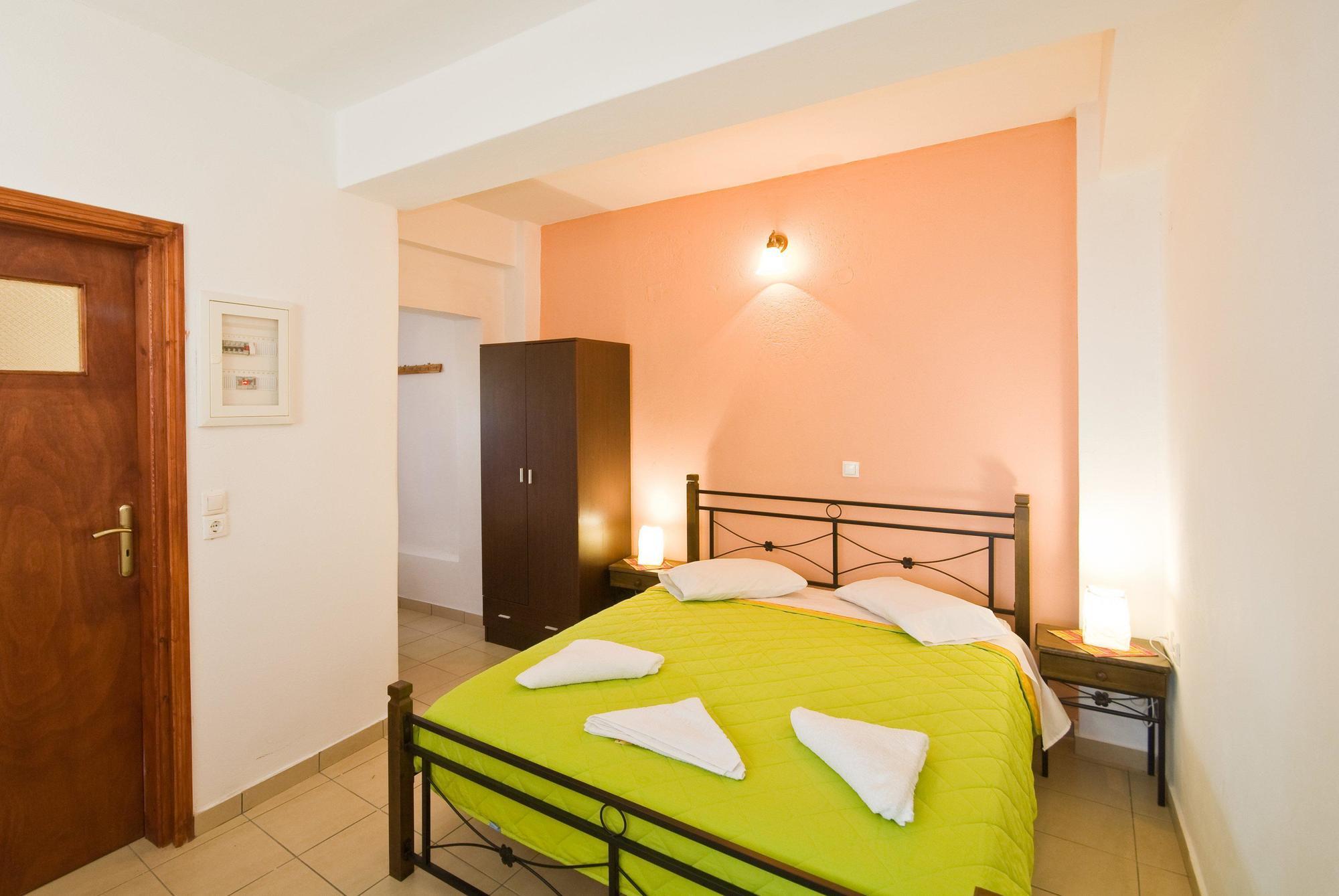 Anessis Aparthotel Fira  Exterior photo