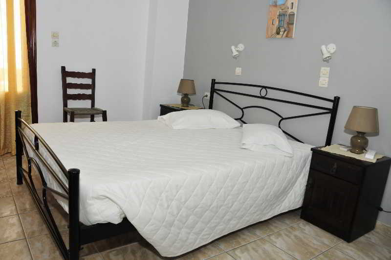 Anessis Aparthotel Fira  Exterior photo